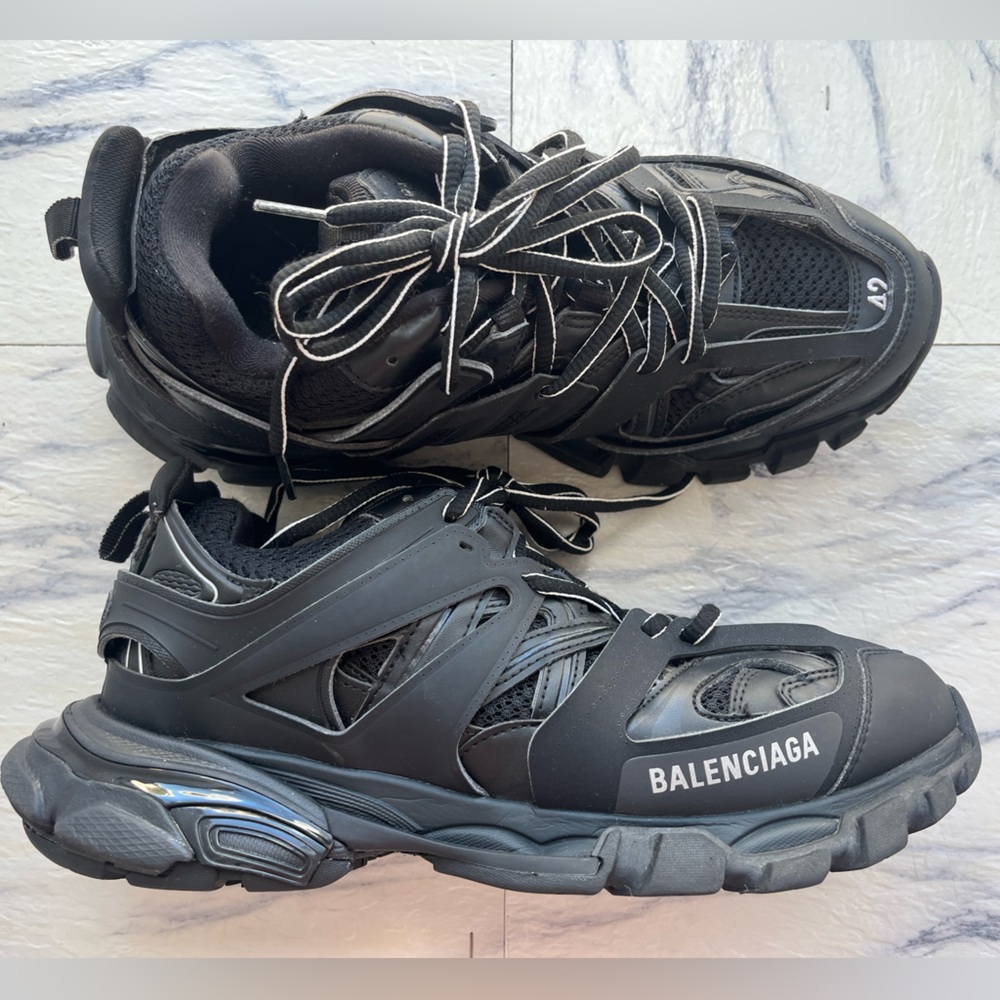 Balenciaga Men's Black Athletic Shoes